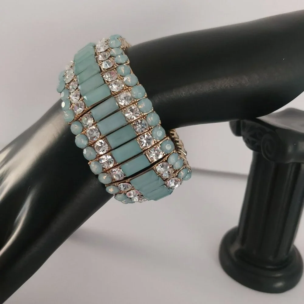 Turquoise Crystal Stretch Bracelet - Brand Unspecified - Picture 4 of 7